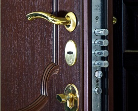 Замена замка на металлической двери Legran в Оренбурге